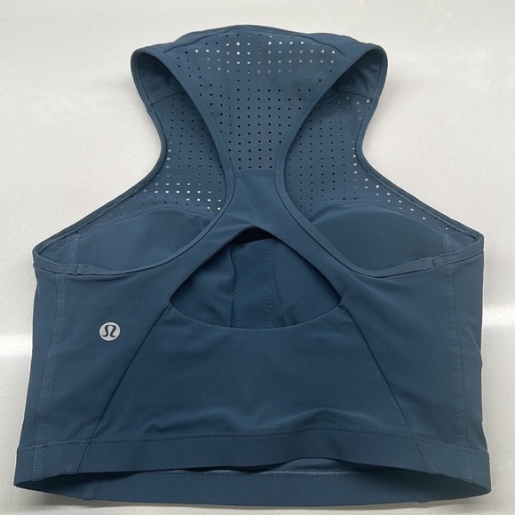 Lululemon Unleashed Strength Sports Bra Teal Color. - Picture 9 of 9